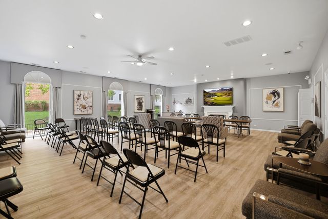 175 Lake Boulevard 302, Buffalo Grove, IL 60089