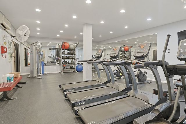 175 Lake Boulevard 302, Buffalo Grove, IL 60089