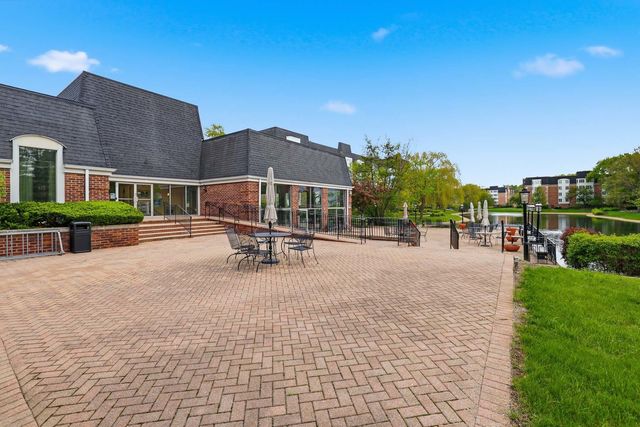 175 Lake Boulevard 302, Buffalo Grove, IL 60089