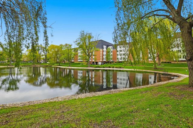 175 Lake Boulevard 302, Buffalo Grove, IL 60089