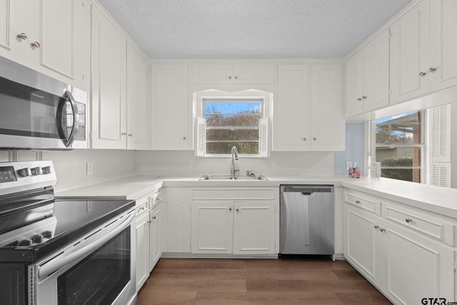 2304 Crestwood, Tyler, TX 75701