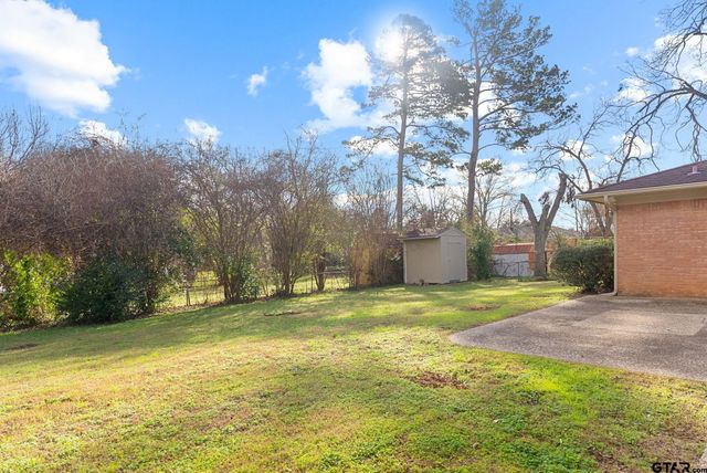 2304 Crestwood, Tyler, TX 75701