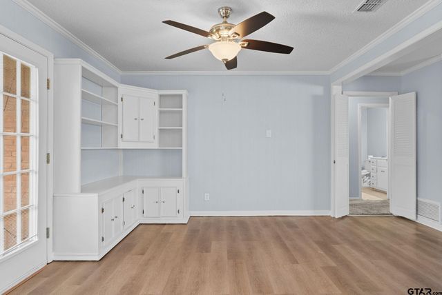 2304 Crestwood, Tyler, TX 75701