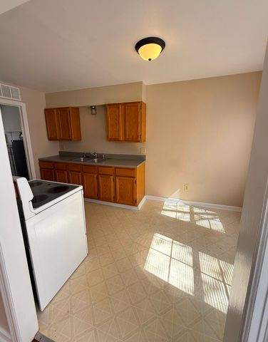 1302 E Clark St, Wichita, KS 67211