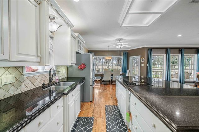 7 Hickory Ridge Place, Hilltop Lakes, TX 77871