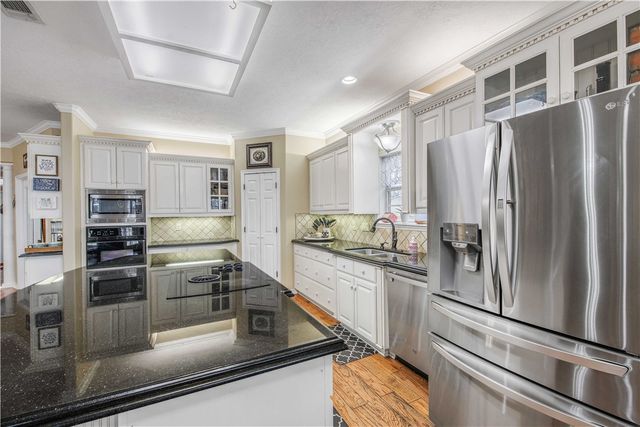 7 Hickory Ridge Place, Hilltop Lakes, TX 77871