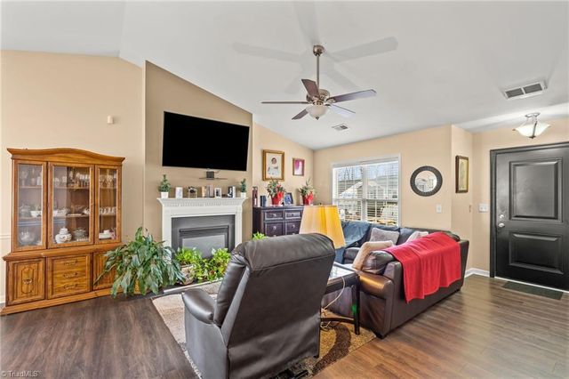 1623 Faircrest Lane, Greensboro, NC 27406