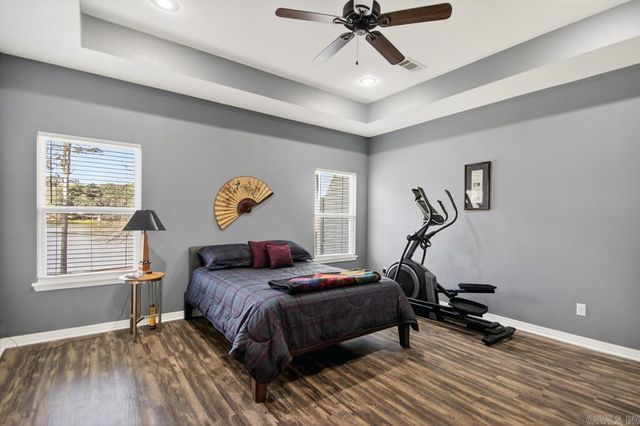 1812 E Lakeview, Benton, AR 72015