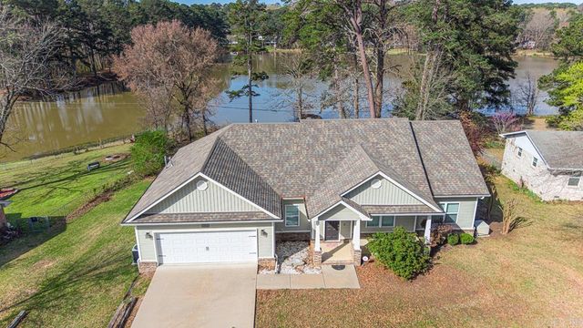 1812 E Lakeview, Benton, AR 72015