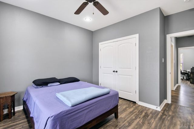 1812 E Lakeview, Benton, AR 72015