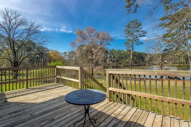 1812 E Lakeview, Benton, AR 72015