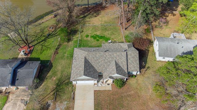 1812 E Lakeview, Benton, AR 72015