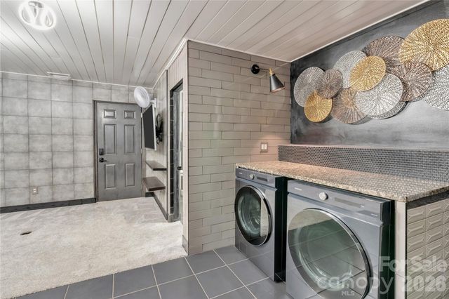 4209 Burning Tree Drive, Charlotte, NC 28277