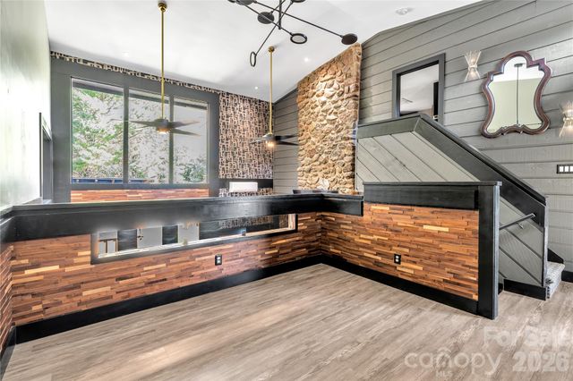 4209 Burning Tree Drive, Charlotte, NC 28277