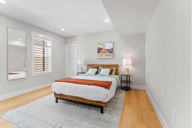 86 Cypress St 86-1, Watertown, MA 02472