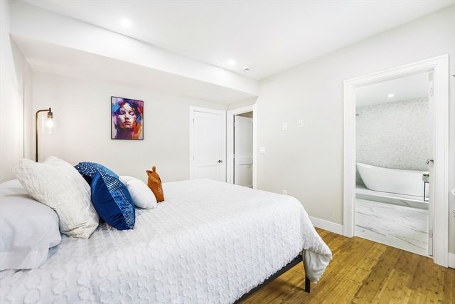 86 Cypress St 86-1, Watertown, MA 02472