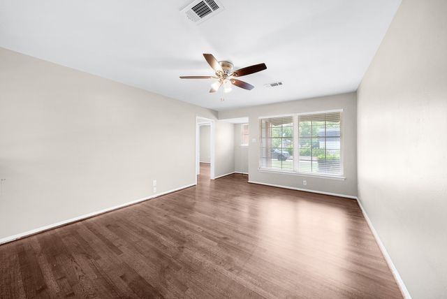 402 Vernet Street, Richardson, TX 75080
