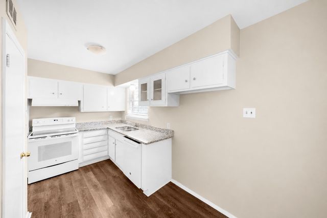 402 Vernet Street, Richardson, TX 75080