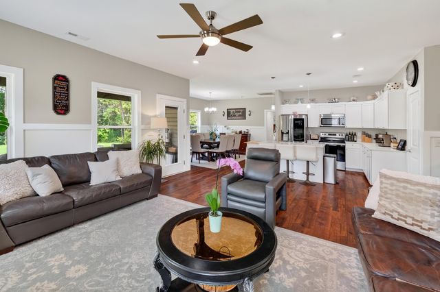 3293 Old Furnace Road, Chesnee, SC 29323