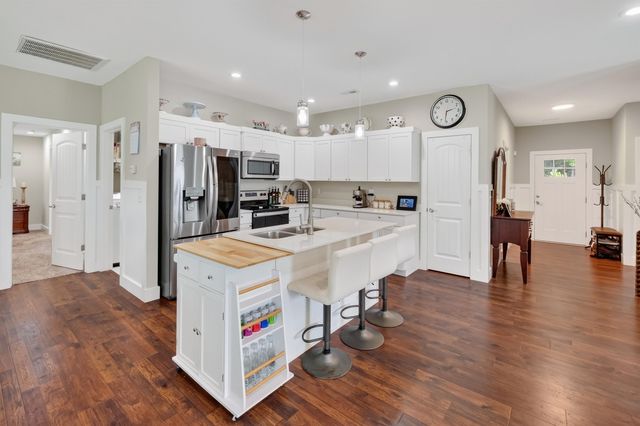 3293 Old Furnace Road, Chesnee, SC 29323