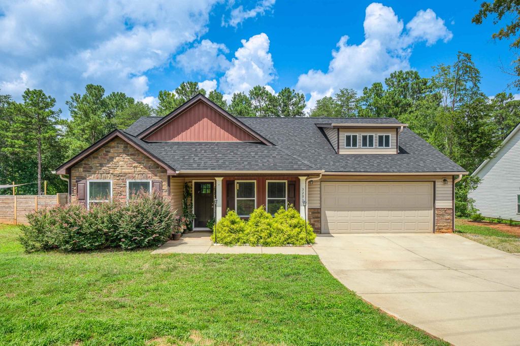 3293 Old Furnace Road, Chesnee, SC 29323