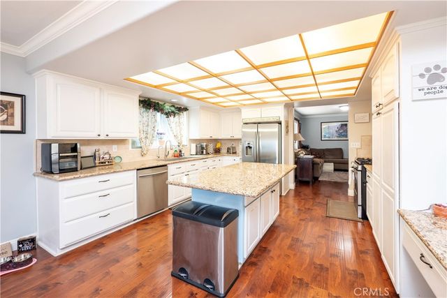 212 N Fairway Drive, Lake Arrowhead, CA 92352