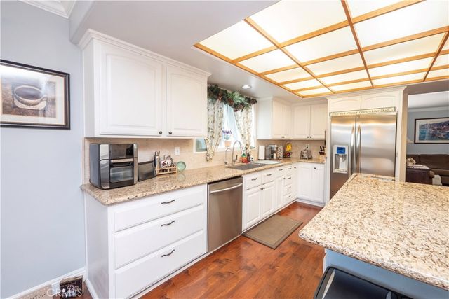 212 N Fairway Drive, Lake Arrowhead, CA 92352