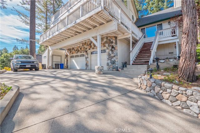 212 N Fairway Drive, Lake Arrowhead, CA 92352