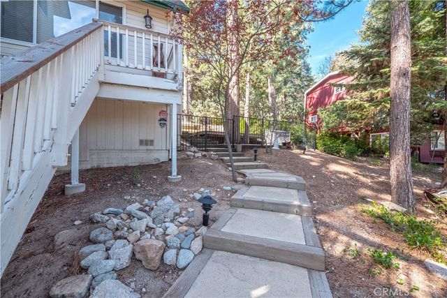 212 N Fairway Drive, Lake Arrowhead, CA 92352