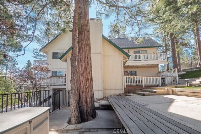 212 N Fairway Drive, Lake Arrowhead, CA 92352