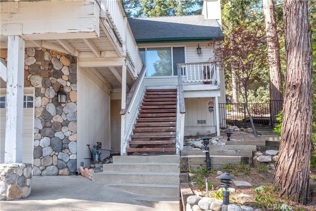 212 N Fairway Drive, Lake Arrowhead, CA 92352