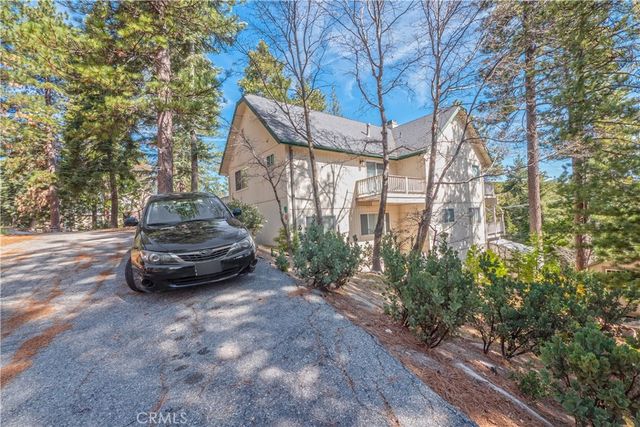 212 N Fairway Drive, Lake Arrowhead, CA 92352