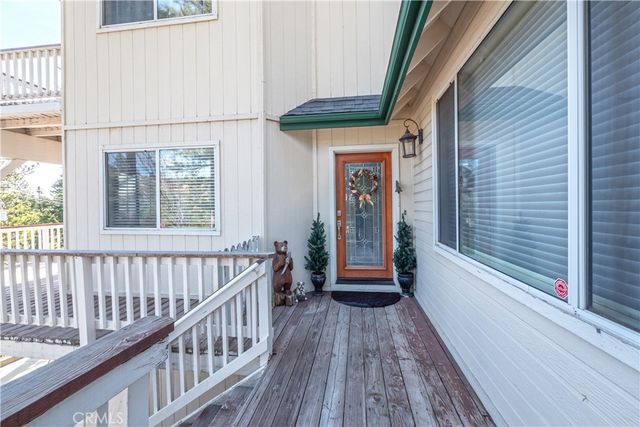 212 N Fairway Drive, Lake Arrowhead, CA 92352