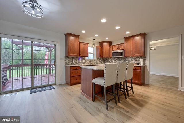 6369 BAYBERRY AVE, Manheim, PA 17545