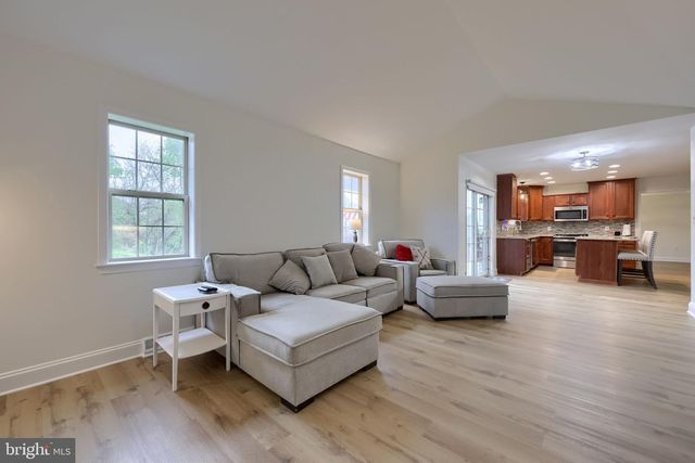 6369 BAYBERRY AVE, Manheim, PA 17545