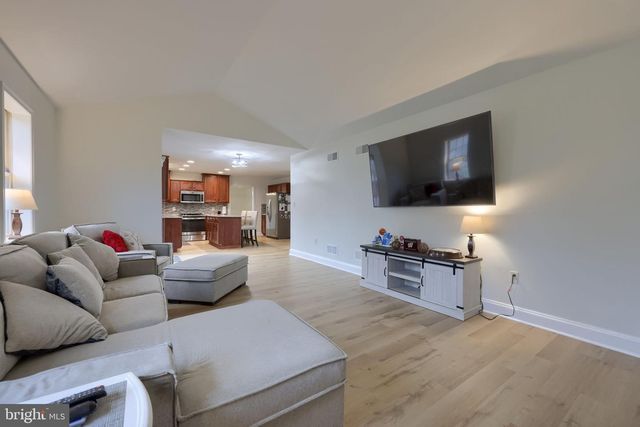 6369 BAYBERRY AVE, Manheim, PA 17545