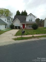 738 Ablow Drive, Matthews, NC 28105
