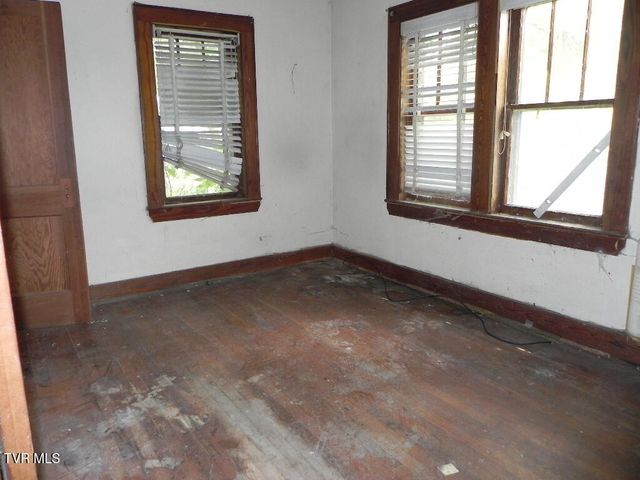 1209 West Main Street, Rogersville, TN 37857