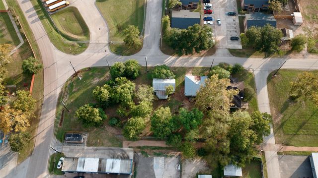 114 - 118 Commerce Street, Magnolia, TX 77355