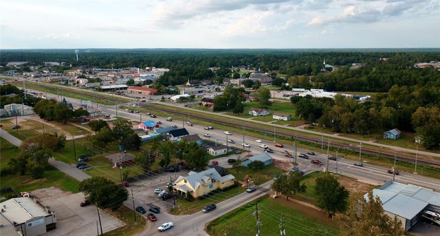 114 - 118 Commerce Street, Magnolia, TX 77355