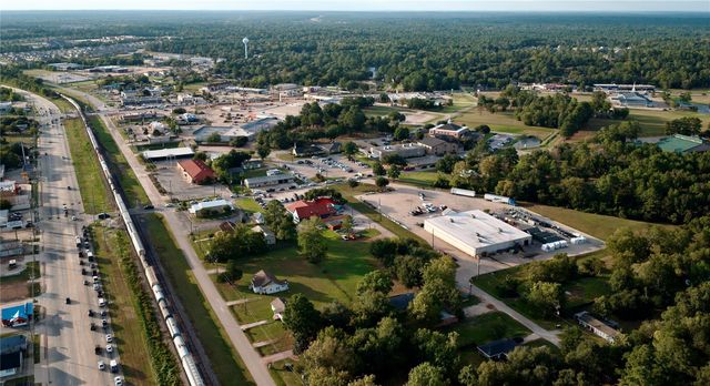 114 - 118 Commerce Street, Magnolia, TX 77355