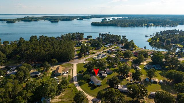 1294 Landing Road, Manning, SC 29102