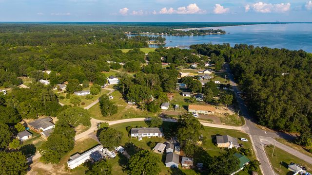 1294 Landing Road, Manning, SC 29102