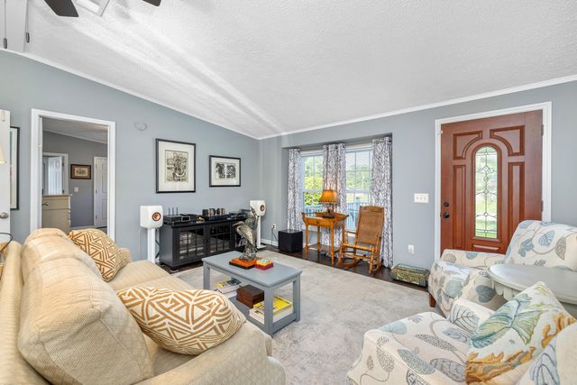 1294 Landing Road, Manning, SC 29102