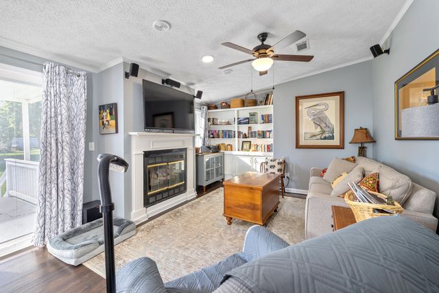 1294 Landing Road, Manning, SC 29102