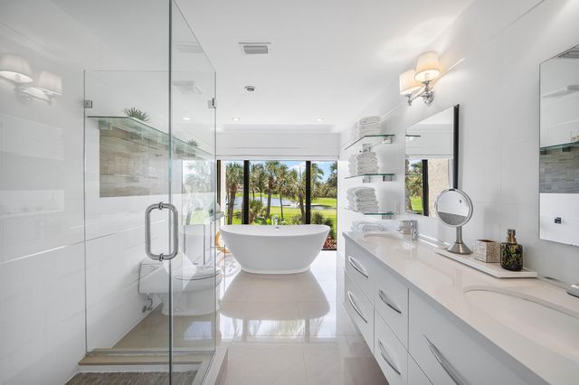 2335 S Ocean Boulevard 13, Palm Beach, FL 33480