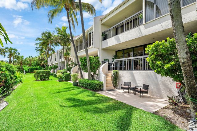 2335 S Ocean Boulevard 13, Palm Beach, FL 33480
