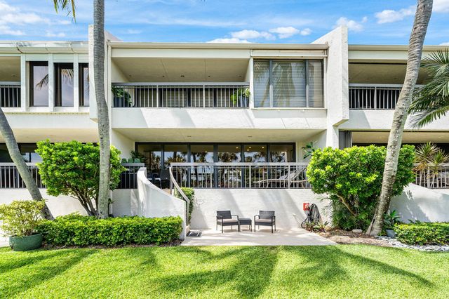 2335 S Ocean Boulevard 13, Palm Beach, FL 33480