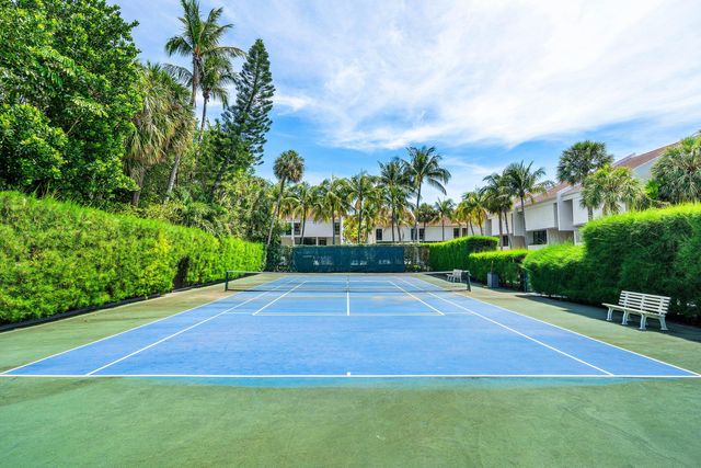 2335 S Ocean Boulevard 13, Palm Beach, FL 33480
