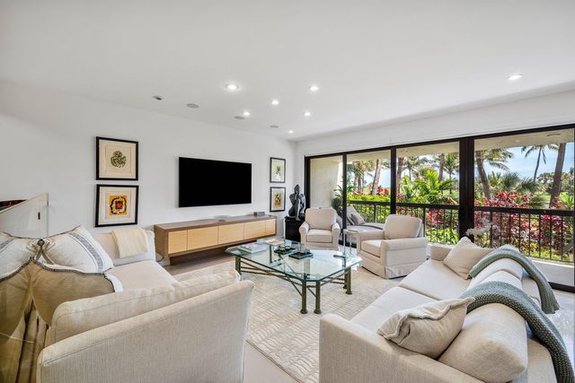 2335 S Ocean Boulevard 13, Palm Beach, FL 33480